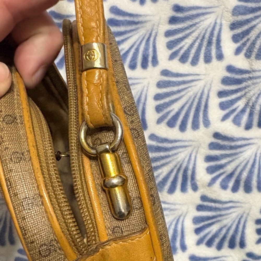 Gucci Monogram RARE Vintage 1980s Micro GG Round Ophidia Canteen. Made in Italy - Picture 6 of 16